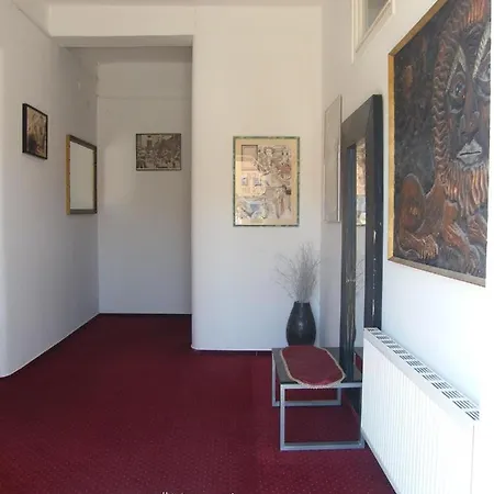 Y Panzio Bed & Breakfast