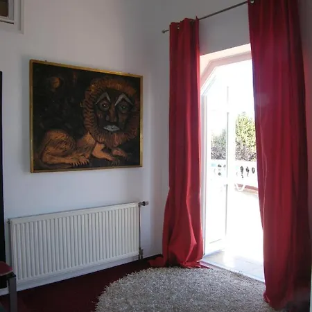 Y Panzio * Balatonlelle