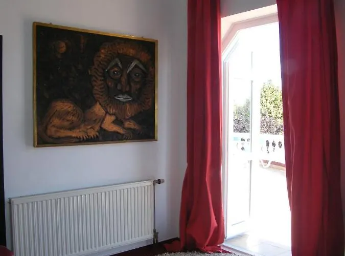 Y Panzio 3* Balatonlelle